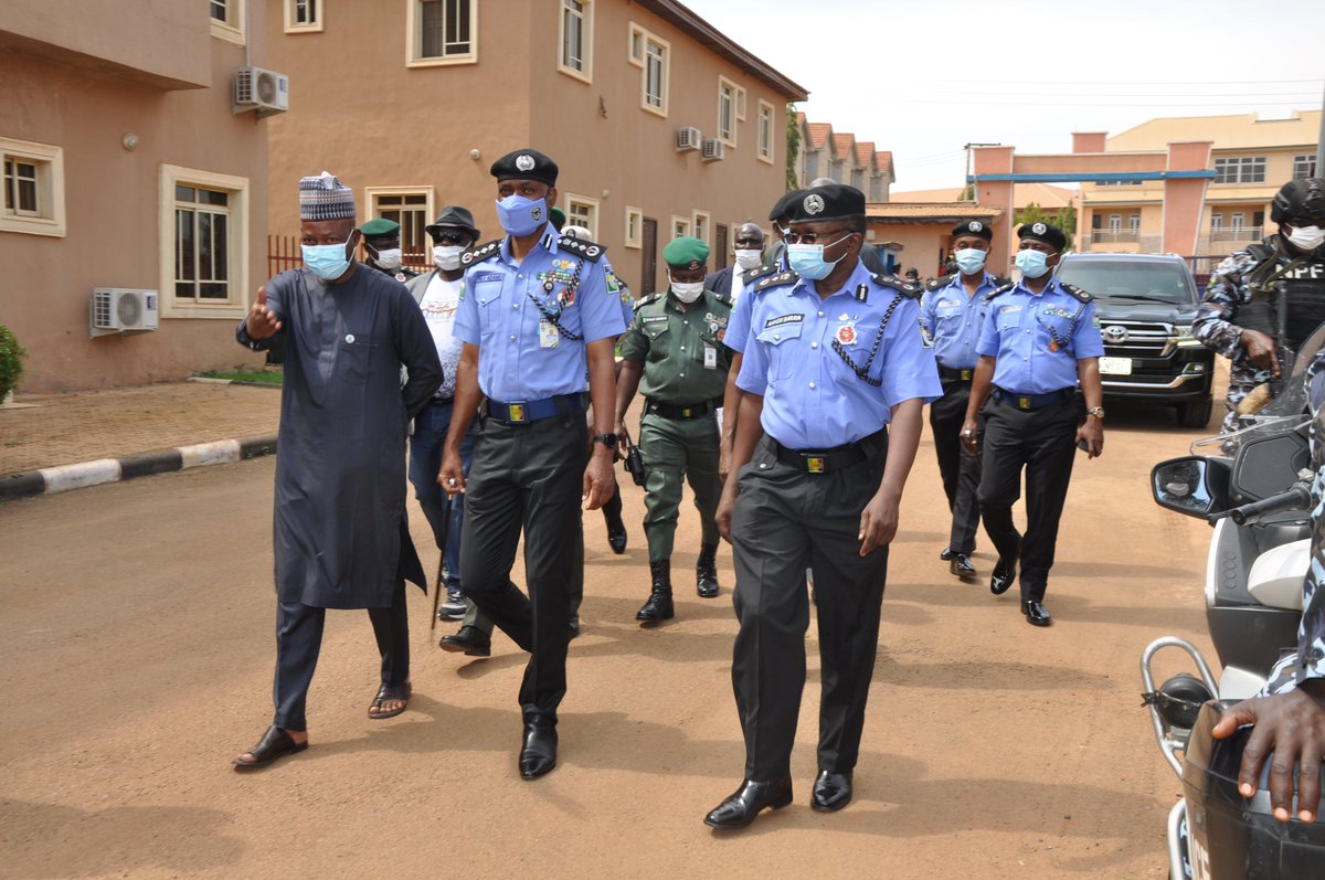 NipsNigeria's tweet photo. It was a privilege having the IGP at the National Institute of Police Studies on Thursday 7th January, 2021 during the Strategic Executive Retreat for the NPF Management Team https://t.co/ArMBBIY8e0