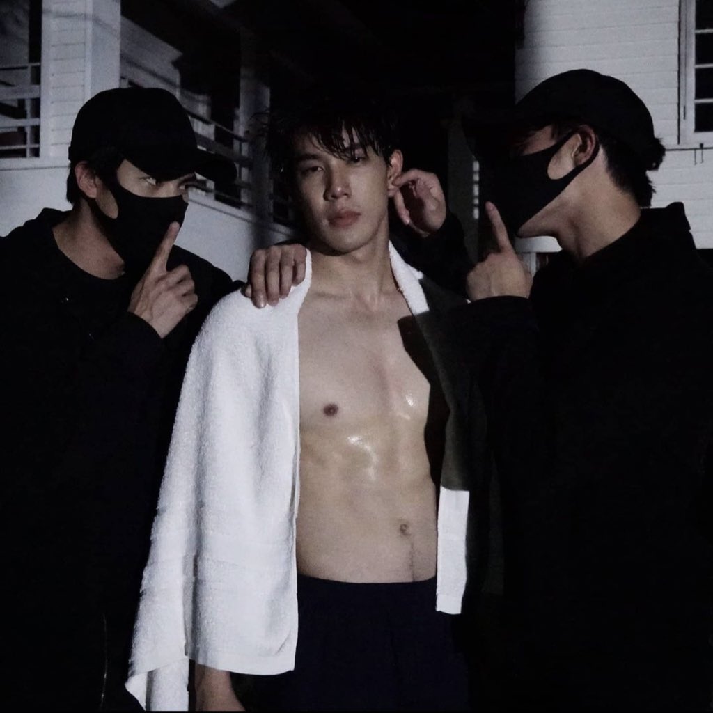 xmaxtuluv's tweet photo. Find yourself a trio like them i can’t they’re so good together 😩🔥🔥
#MaxTul #Grtsp https://t.co/S03dnGPvk6