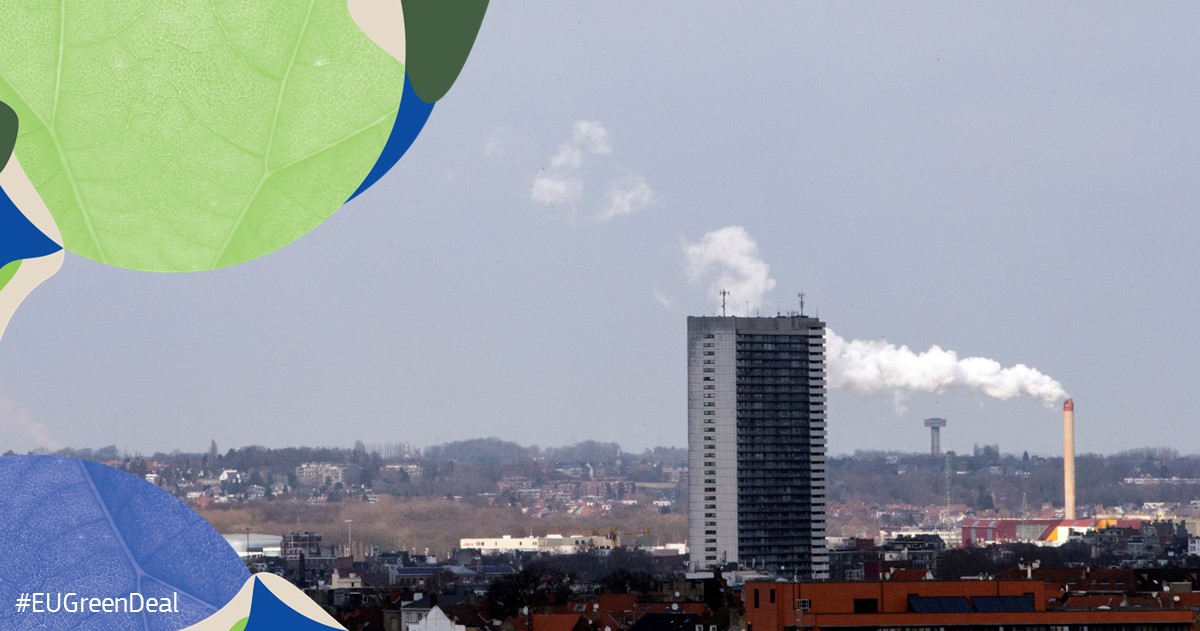 EU_Commission's tweet photo. Our latest #CleanAirEU Outlook report sends a clear message:

If EU countries fully implement EU clean air measures, premature deaths due to air pollution could be reduced by 55% in 2030.

More efforts are needed.

More here: https://t.co/B0KHxnsUGa #EUGreenDeal https://t.co/US4qmEUXGo