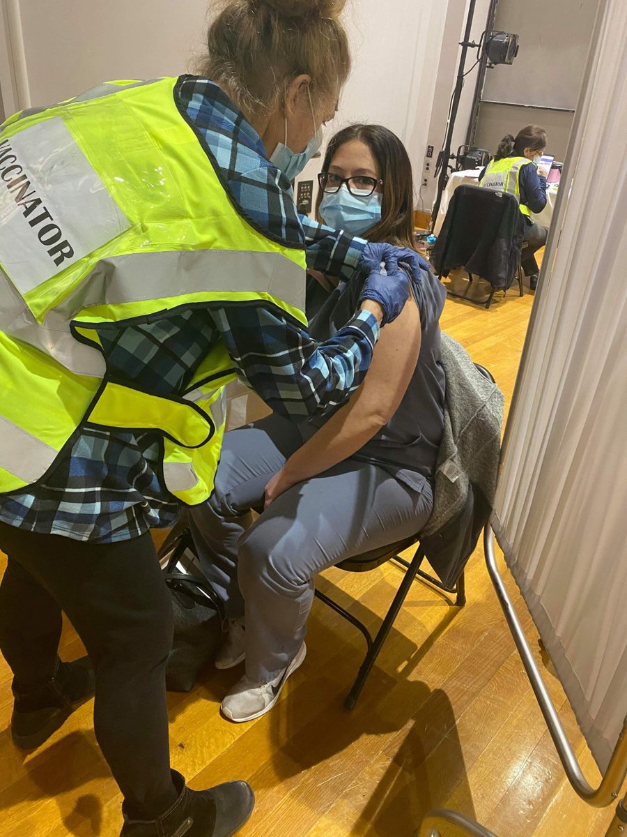 AlliedPhysGroup's tweet photo. Thankful for science! Tell us why you vaccinate using the hashtag #IVaxFor
"#IVaxFor my family, patients, staff, & community. It is important for everyone to do their part to keep each other safe and healthy." - Jennifer Colamartino, Children's Medical Group
#ThisIsOurShot https://t.co/pjovKFlSL0
