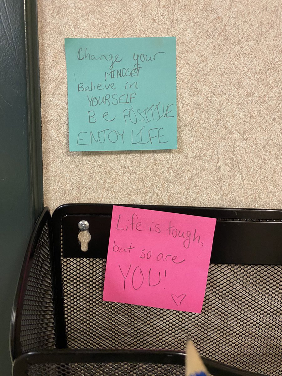 MRE_Arabians's tweet photo. We are lucky to have our students back! Welcome to hybrid learning, MRE families.  Small notes of encouragement are sprinkled outside of classrooms. #MREArabians https://t.co/iRHhNKcwcK