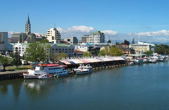 Time for some  #HyperaustralThirstpoasting.Today, via a Google Image search, we visit the Chilean riverside city of Valdivia, capital of Los Rios region, northern Patagonia.