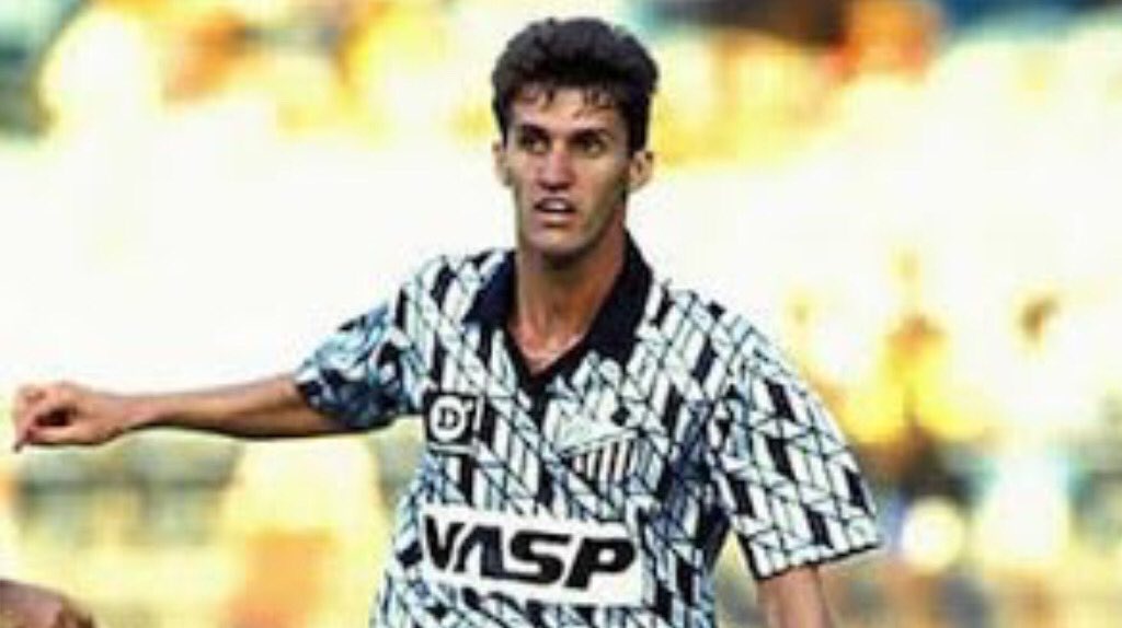 O homem que elevou o patamar do Bragantino.