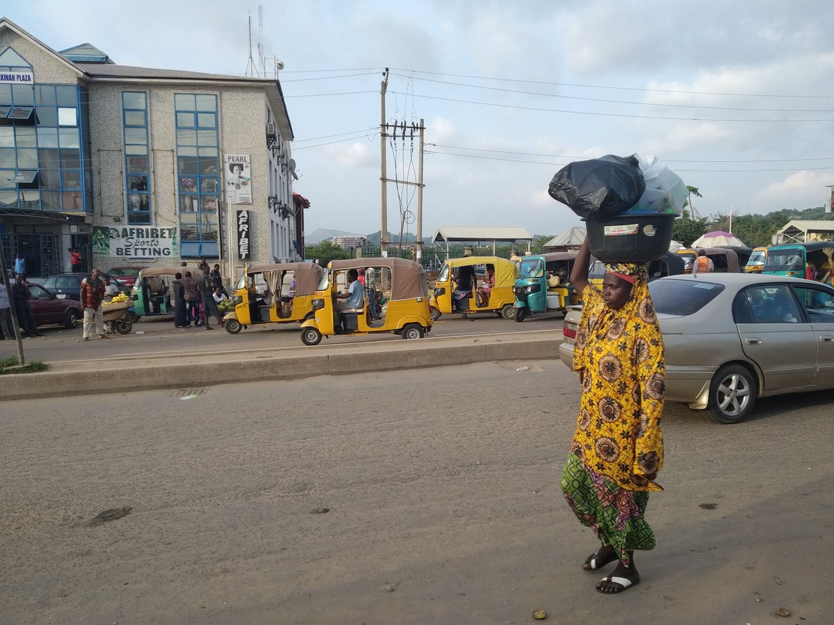 MigControl's tweet photo. 1/4 🇪🇺🇳🇬New #OPed by @Luzomah discussing #Nigerian perspectives on the #EUNewPact: concerns over focus on #deportations, resulting  violations of #FundamentalRights &amp; absence of #LegalPathways pushing migrants into dangerous &amp; exploitative routes. https://t.co/0RhvHy5aV3