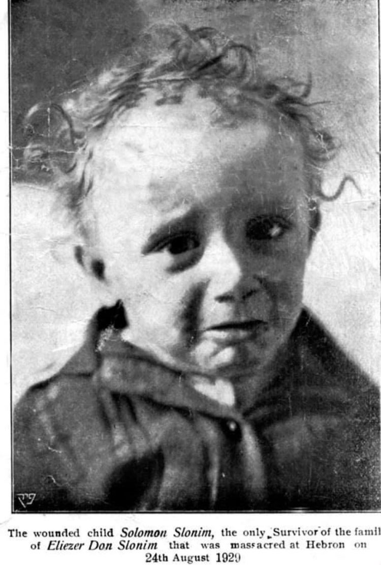 pedrolarad's tweet photo. The face of Solomon, a child who survived the Hebron massacre, August 1929.
His whole family was murdered, he was saved by hiding among their bodies. https://t.co/Rh10GljPZW