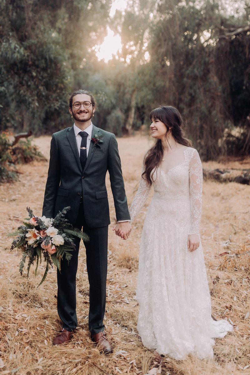jacobetovar's tweet photo. julia &amp; ben, a lovely fall wedding. https://t.co/w2wHX6gUjp