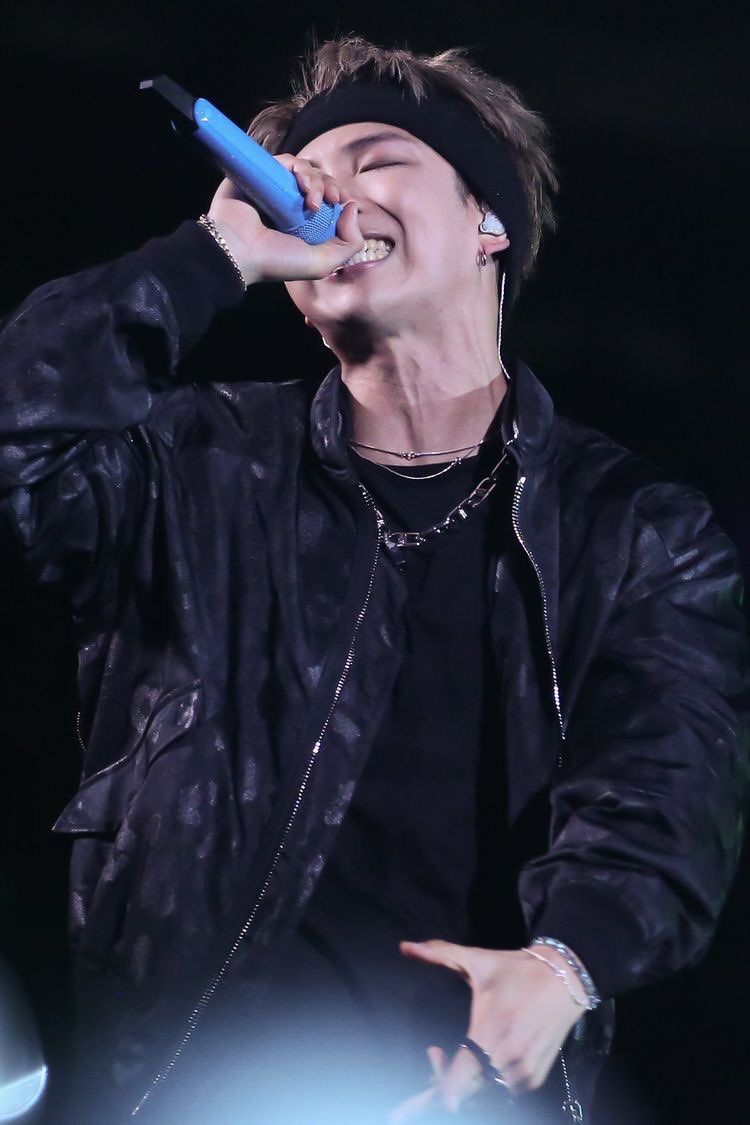 Jung Hoseok literally insane every time when his part come up this is so perfection fr