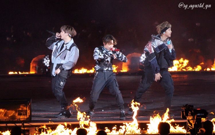 Jung Hoseok literally insane every time when his part come up this is so perfection fr