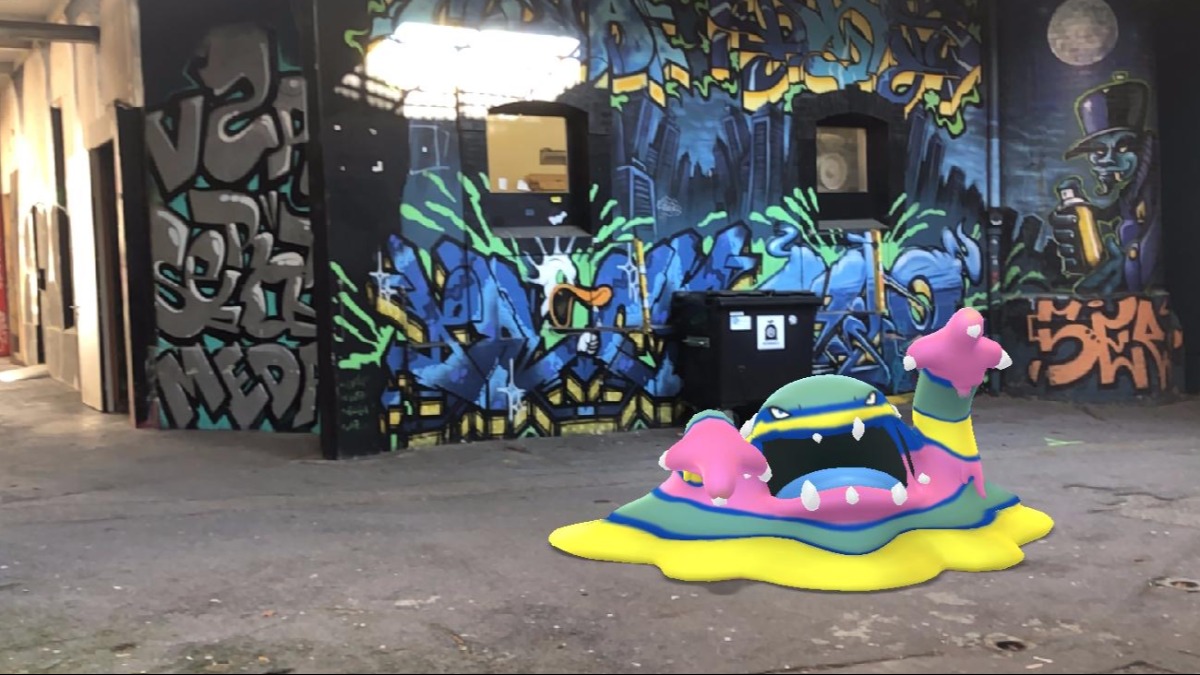 Oh_Corealine's tweet image. Just stumbled on an hungry Alolan muk @LaCaseaChocs…
#PokemonGo #StreetArt #Switzerland #Graffiti