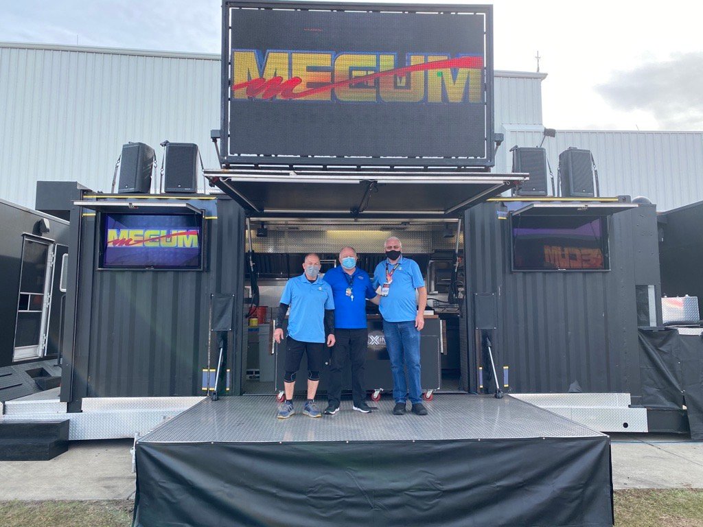 MAXimusTruck's tweet image. On-site activations are coming back! We're thrilled to be at @Mecum in Kissimmee for another year. As stewards of socially responsible events, we've set up MAXimus as an open-air auction bidding area. #innovativeevents #sociallyresponsibleevents #covid #mecumkissimmee2021