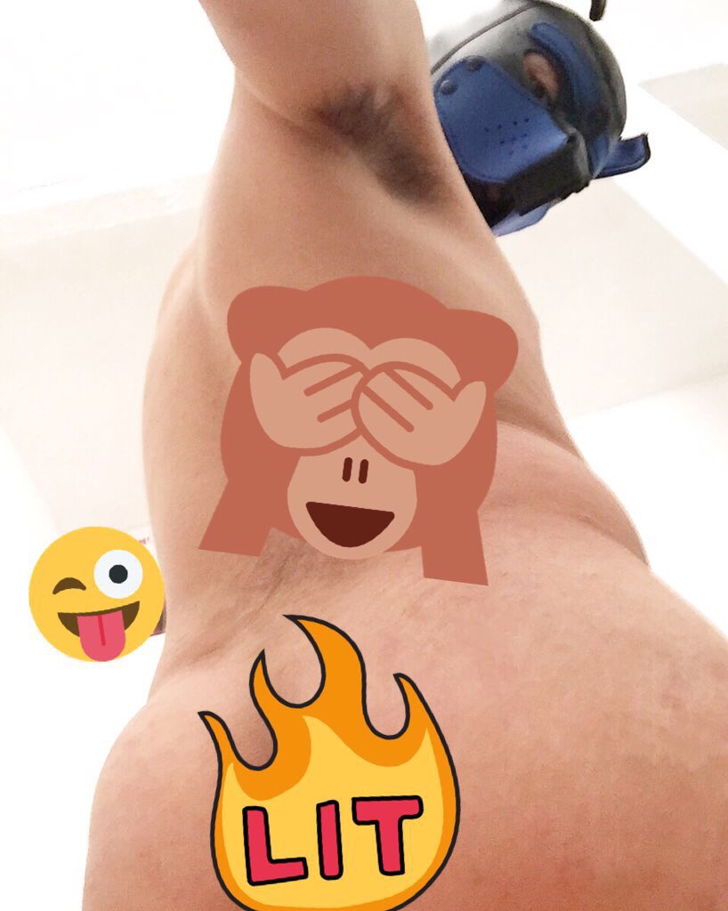 AlexRaMe13's tweet photo. Subรญ esta foto a IG y me encanto como me veo, ya trabaje mi inseguridad y de nuevo me siento empoderado con mi cuerpo. Aproveche para tomarla como mi Pup persona Sirio Canopus ๐ถ.
Si les gusto vayan a regalarme un โค๏ธ y de paso sรญganme en IG.
#AlexRaMe #puppyplay https://t.co/irL6KvJfzj