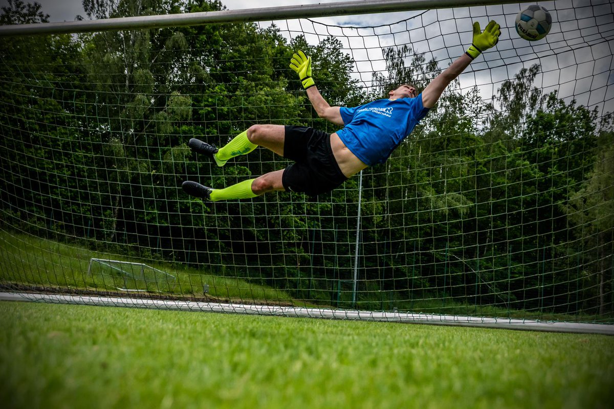 DerLetzteSchliffPhotographie
#soccer #torwart #goalkeeper #sports #photography #art #models #malemodel #Instagram #instagood #Fussball #happy #photooftheday #life #PARADE #action #Nike #nikesoccer #NIKEFOOTBALL #Men #menpower #FlyHigh #FlyingFast #love #JustDoIt #justdoit #Hobby