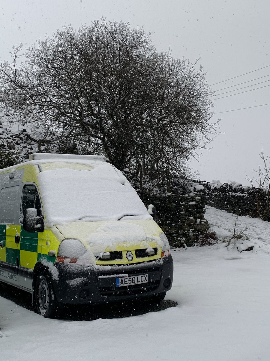 ORMS247's tweet photo. It’s snow joke!!! ❄️❄️❄️ It’s falling nice and steady up at #ORMSHQ at the moment with more on the way!
#StaySafe if you are out and about, #DriveToArrive 🚑🚑🚑 https://t.co/2Yo6TLr04o