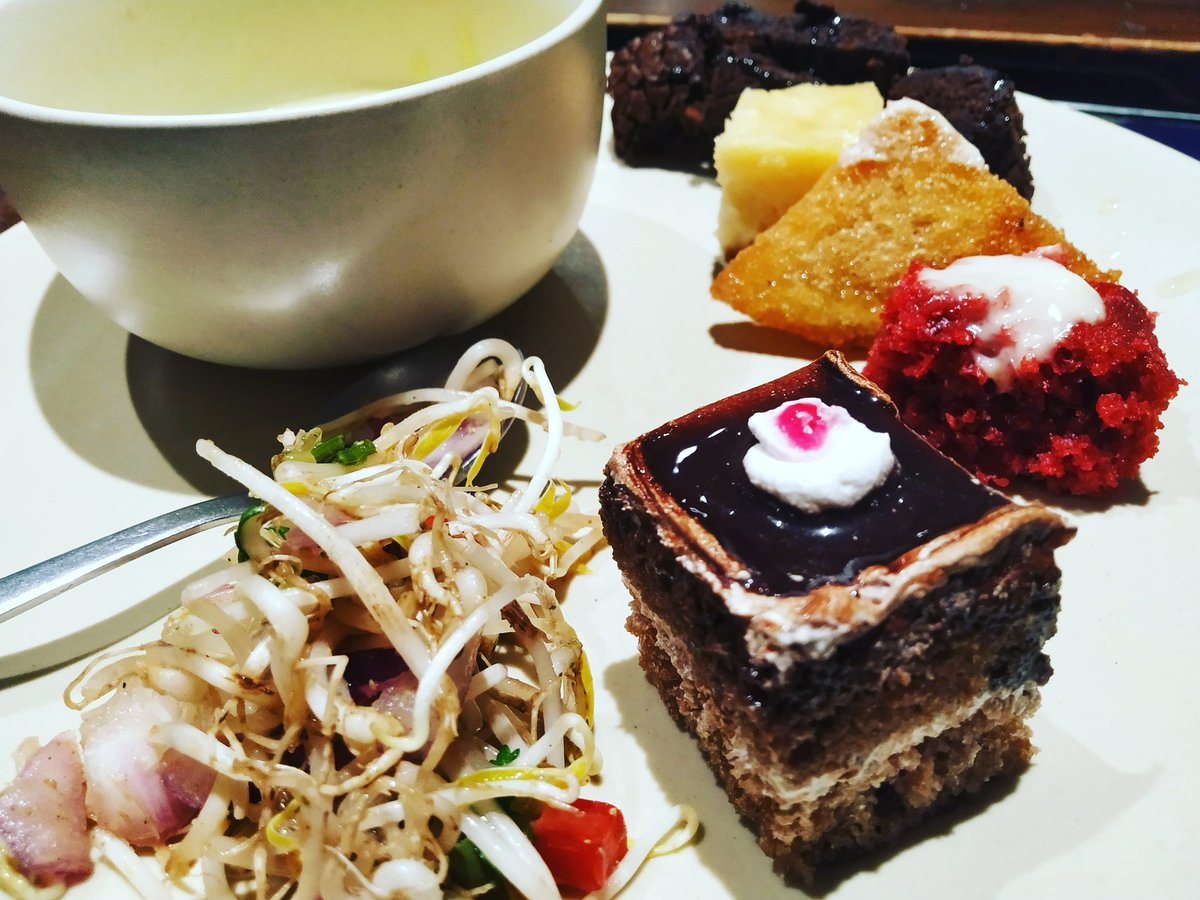 FoodGoswami's tweet image. Barbeque nation new video coming 
#BarbequeNation #review #firsttimevisit
Subscribe kro channel ko for latest notifications k liye

youtube.com/channel/UCMJh2…