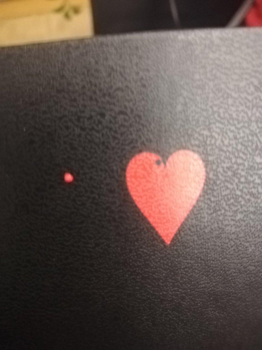 fran_ciiii's tweet photo. Hey @moleskine I love your daily diary and I'm using them since ages but yesterday after the first day of use, part of the ❤️ icon on the back ripped off 😢 So sad https://t.co/OwfJwSnWHj