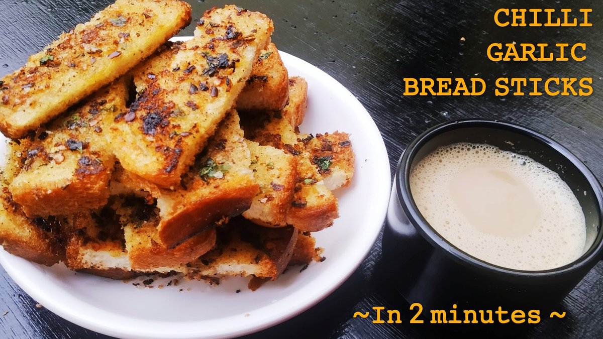 *Dominos style chilli garlic bread sticks* 
Video is out 
Hope you love ❤it..
*Just 1.45 secs*
Please do watch 😉and share with one  🤗
youtu.be/flHHtFl7sz4

#homemade #HellsKitchen #FF #hamaresu1 #food #GenYTheSeries #KinnPorscheTheseries #foodie #DekDLiveXแอบหลงรัก