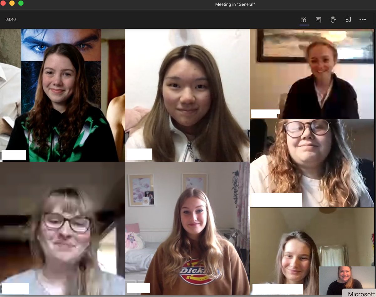 Smiley, happy L6 Psychology online earlier today learning about drug therapies for OCD 🧠🧠🙂#togetherbutnottogether #BrutonAtAHome2 #theshowmustgoon #wevegotthis #seeyounextweek #saycheese