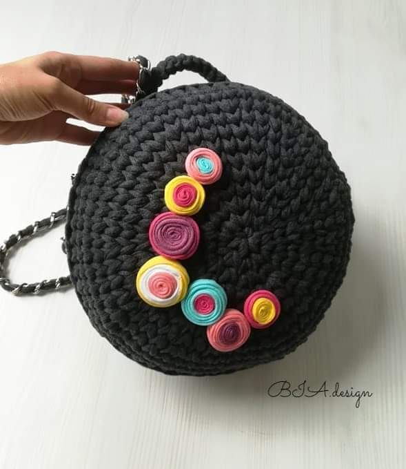 BIAdesign3's tweet photo. #rucsacuri rotunde
#handmade #bags #backpack #bascket #handmadeowner #handcrafted #HandmadeLove #handmadewithlove #handmadegifts #SmallBusiness #antreprenori #madeinromania #Romania #madeinsibiu #sibiu https://t.co/HNkhuFpkkT