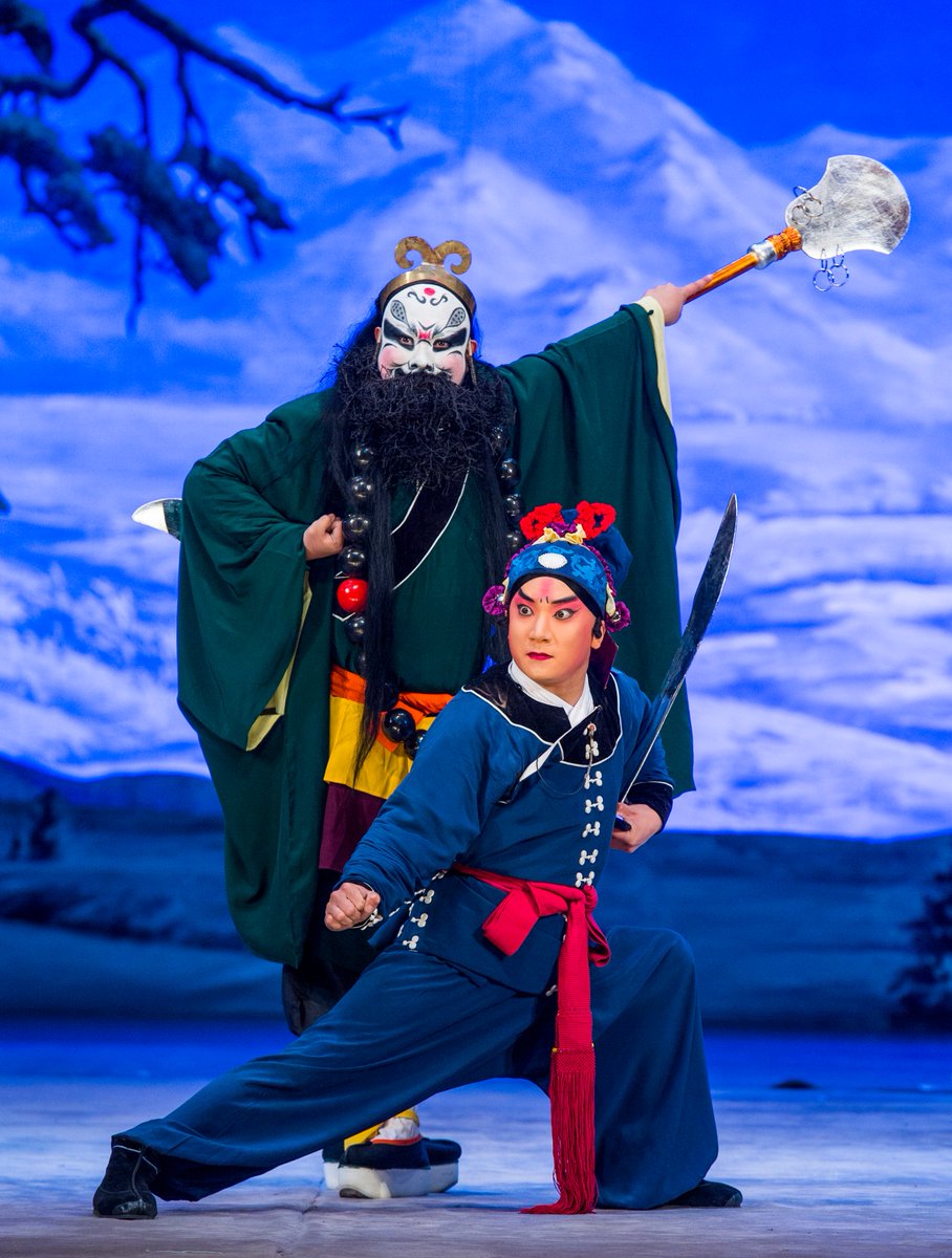 cccparislive's tweet photo. #Vendredi #OperaChinois #VendrediOperaChinois 

 🎭Opéra de Pékin « La Forêt aux sangliers » 京剧《野猪林》

La Forêt aux sangliers est l’un des quatre-vingt-douze chapitres d’Au bord de l’eau de Shi Nai-an, écrivain du XIVe siècle. https://t.co/UXRaiC6Qik
