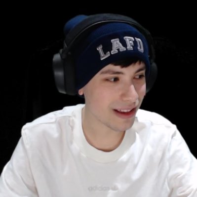 “who’s your daddy” streaming now ; GeorgeNotFoundtuesday, january 7. [screenshots i took and i don’t wanna lose but i need the storage because i’m not rich tf]