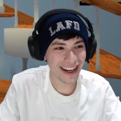 “who’s your daddy” streaming now ; GeorgeNotFoundtuesday, january 7. [screenshots i took and i don’t wanna lose but i need the storage because i’m not rich tf]