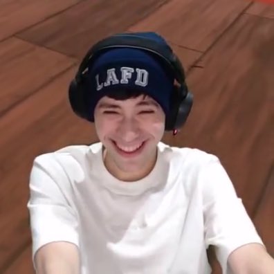 “who’s your daddy” streaming now ; GeorgeNotFoundtuesday, january 7. [screenshots i took and i don’t wanna lose but i need the storage because i’m not rich tf]