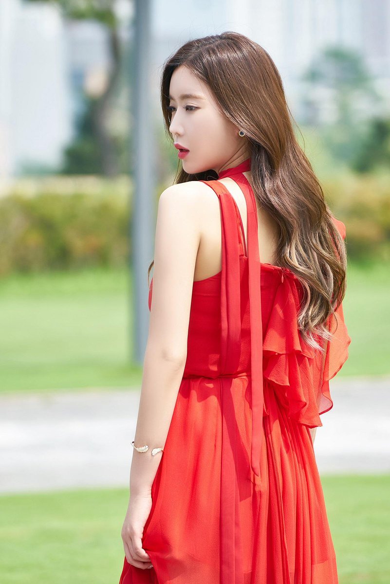 Graceful Family 우아한 가 (MBN, 2019) 📛 Mo Seok Hee 🗒️ Main lead - Beautiful and intelligent heiress, and yet arrogant ℹ️ Highest rated drama in MBN network history #ImSooHyang...