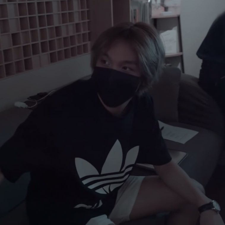 haechan with long hair ; a thread