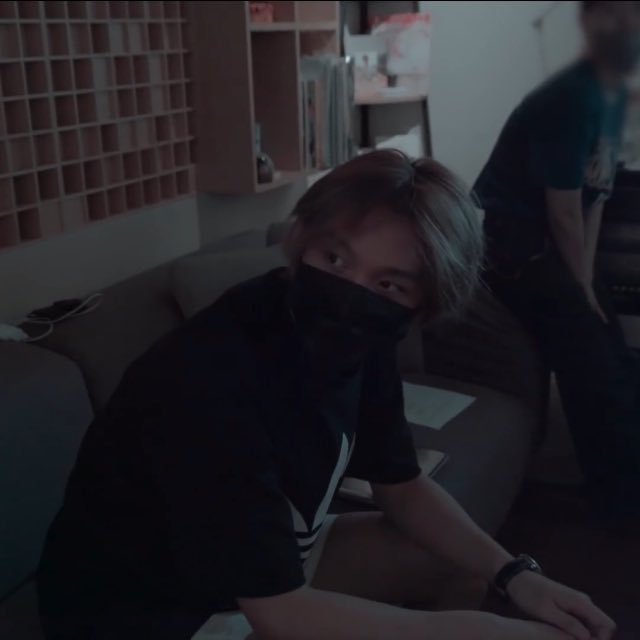 haechan with long hair ; a thread