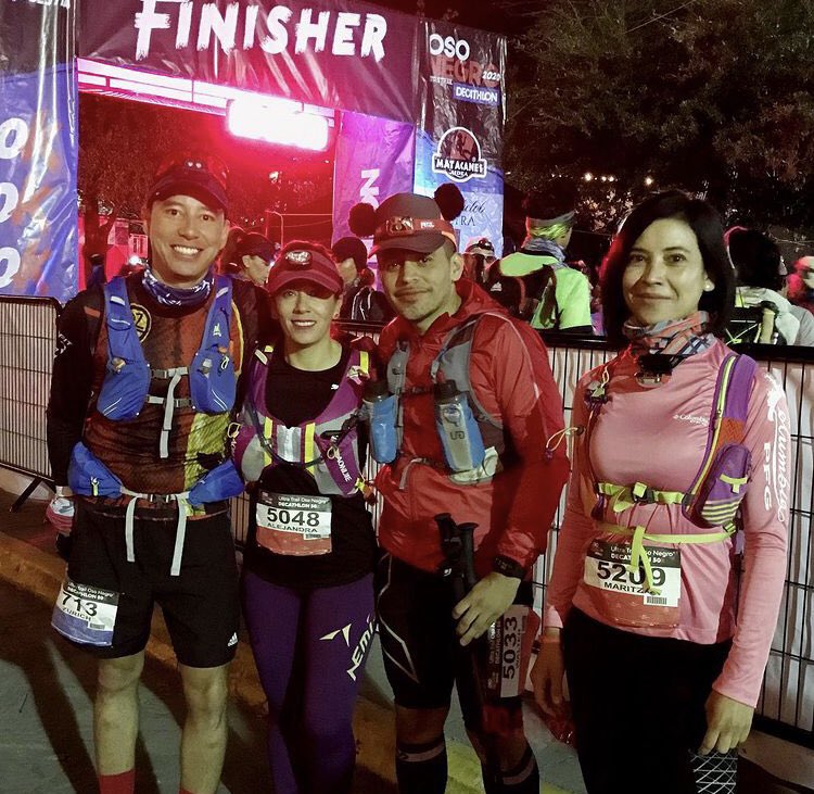 UltrawaltT's tweet photo. Está carrera es nada fácil de verdad tienes que tener  es buena forma los primeros 20k es pura subida y Corte de Tiempo tienes que hacer entre cinco horas si no ya no te dejan pasar para terminar la si estás haciendo 50k #ultraosonegro #ultraoso #Santiagomexico #ultramx https://t.co/LIluJJC75l