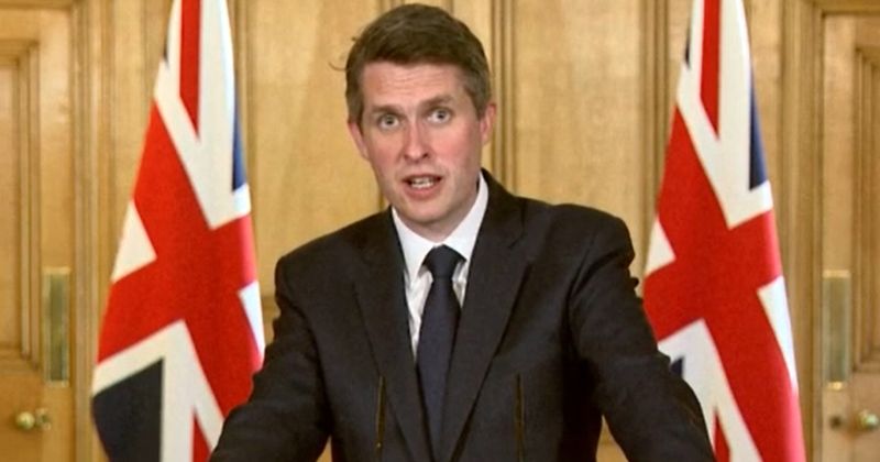 Ofsted has been deluged with 5,000 emails praising schools since <a href="/GavinWilliamson/">Sir Gavin Williamson CBE MP</a>  told parents to contact the watchdog with complaints 

schoolsweek.co.uk/ofsted-deluged…