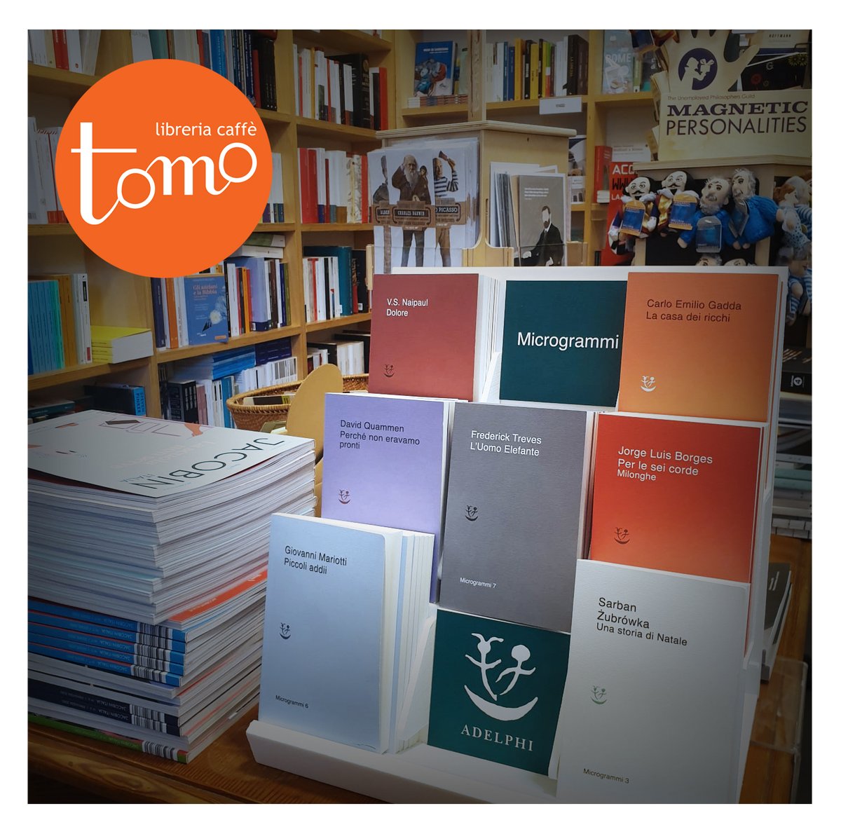 tomolibreria's tweet photo. È appena arrivata “Microgrammi”, la nuova collana @adelphiedizioni.  Un progetto precedentemente tutto digitale che ora si materializza in eleganti volumi dalle copertine monocromatiche. Vi aspettiamo da Tomo nel quartiere di San Lorenzo a Roma per curiosare tra i titoli proposti https://t.co/Hv9r66xnAJ
