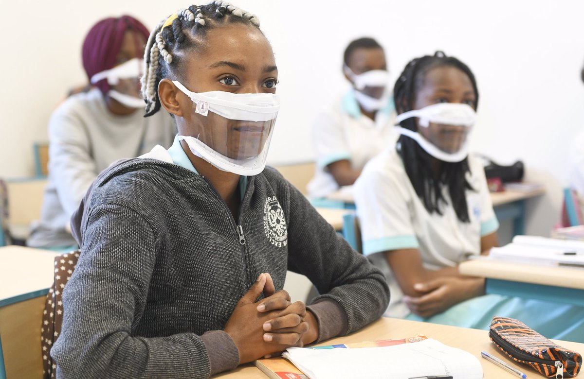 Je suis ravie que l’Ecole Nationale pour Enfants Déficients Auditifs (ENEDA) rejoigne le Réseau des Ecoles de l’#EgalitédesChances de la <a href="/FondationSBO/">Fondation SBO</a>.
Parce que chaque enfant a le droit d’étudier dans un environnement scolaire sain, sécurisé et propice à la réussite.❤️
#Gabon