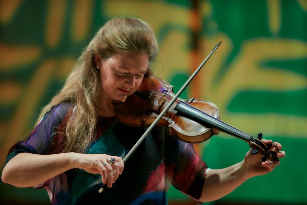 BaroqueEdge's tweet photo. In a slightly amended version of the advertised concert (due to Covid), we'll be releasing a special film feat. @RachPodger on🎻with poetic responses from @abena_e_b, produced by @therealthomasgu on Sat 7.30. Info👉https://t.co/qMkOyHbe08 https://t.co/HNSMvtqzLD
