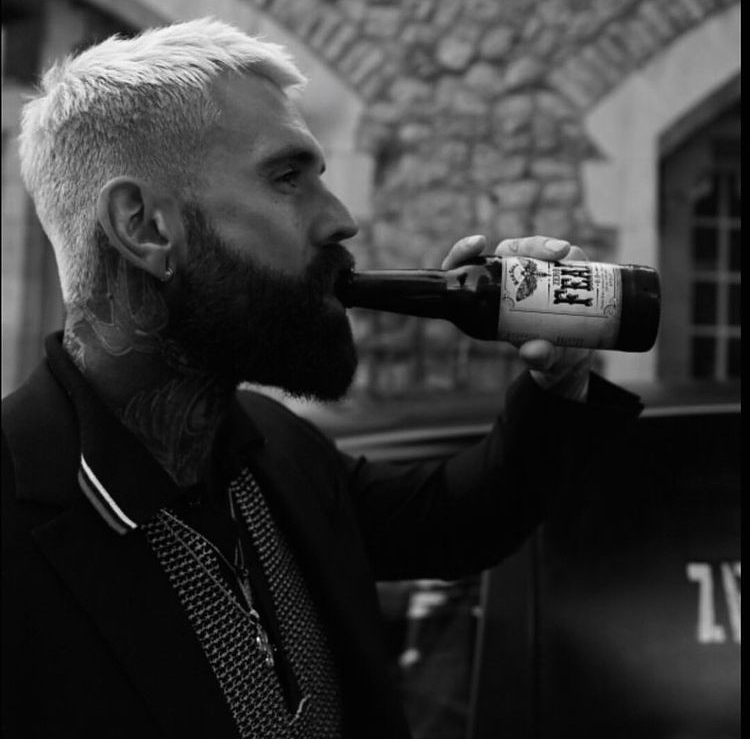 We’re a week in and Ricki Hall shows No Fear.  How to @roksoba in 2021.  Chin chin!

🍻

#zeroalcoholbeer #soberlife #dryjanuary #rickihall