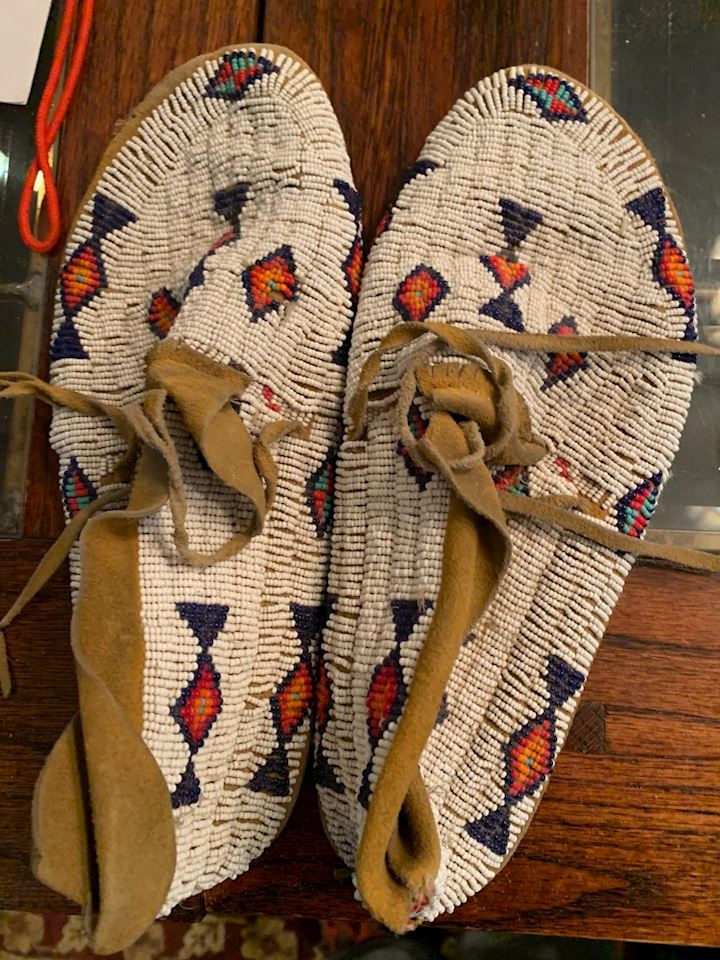Moccasins from our upcoming estate sale in Northridge, to be held on January 16th. Until then purchase some of the available items by visiting us here: estatesales.net/CA/Burbank/915…

#moccasins #estatesale