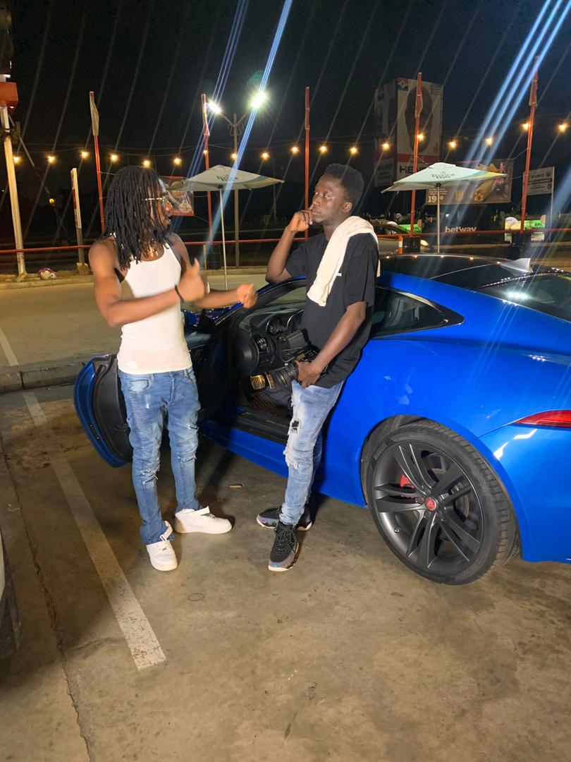 DirectorSheff's tweet photo. Your talking don't face me.  Bc money go wake me up.

Thank God for a successful shoot. 🎬 🎥 📷

@deemoneey  💰

Cursed with the money 💸💷💶💴

Directed by RichSheff 🎬🎥

OUTNOW! ! !

Let’s work https://t.co/DuGzsNfvra