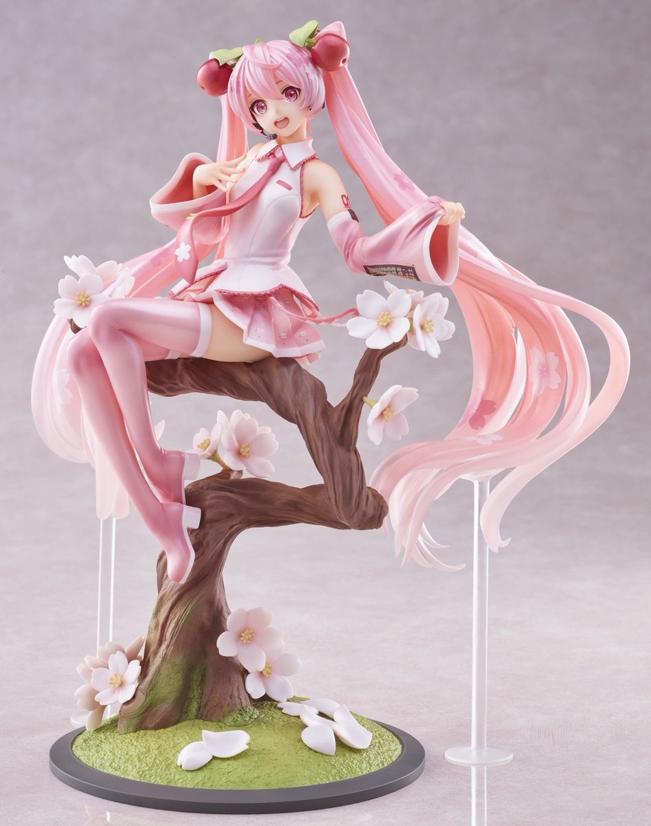 feeling down? here's a little thread of some sakura miku figures to whoever might need it! let's start off with spiritale's sakura miku figurine! one of my personal faves