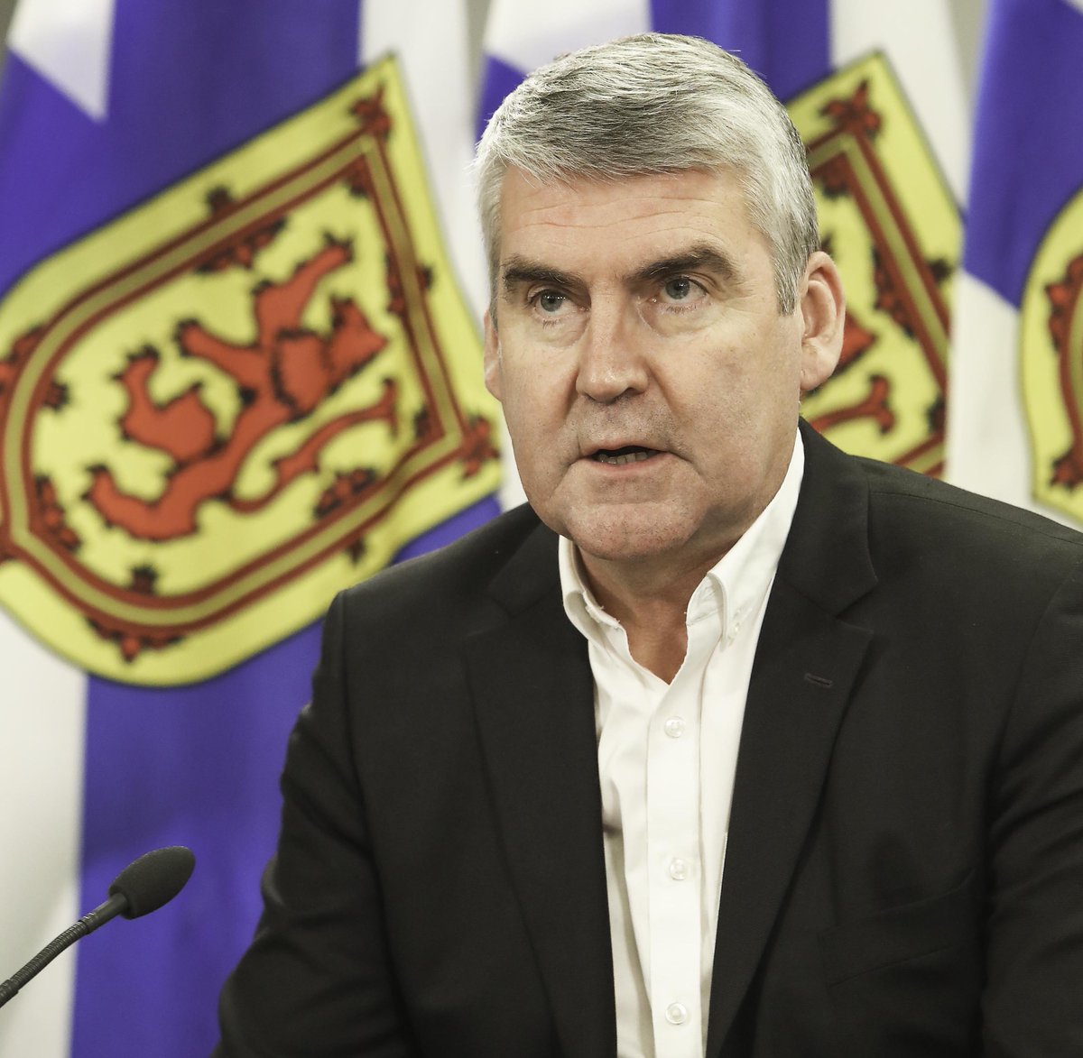 BREAKING: Nova Scotia imposes a mandatory two-week quarantine - as of tomorrow at 8am - for anyone arriving from New Brunswick, where there have been new daily COVID-19 case records set this week. (NB already has a similar quarantine requirement for anyone arriving from NS.)