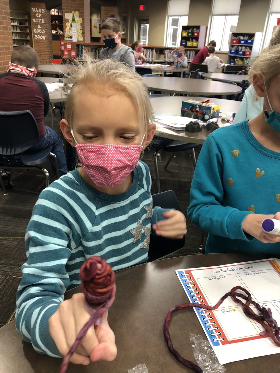 CVLittleLynx's tweet image. Second grade students are using the MakerSpace to create a way to keep fingers warm. This creation is a part of their How the World Works Unit of Inquiry. #cbcsd #cvpyp #howtheworldworks #ibpyp