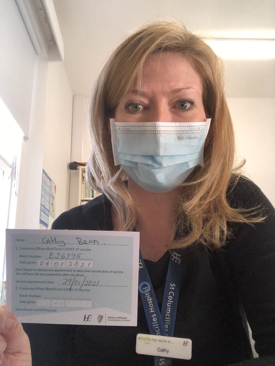 cathybreen24's tweet photo. Feeling grateful & privileged to have received #CovidVaccine in @StColumcillesH1 today 😊
Hope seeing #HCWs post this week will give confidence to our patients that #VaccinesWork & counter some of the #misinformation and #nutribabble out there 💪
Here’s to a brighter 2021 🌟 https://t.co/bUWL8Wfuna