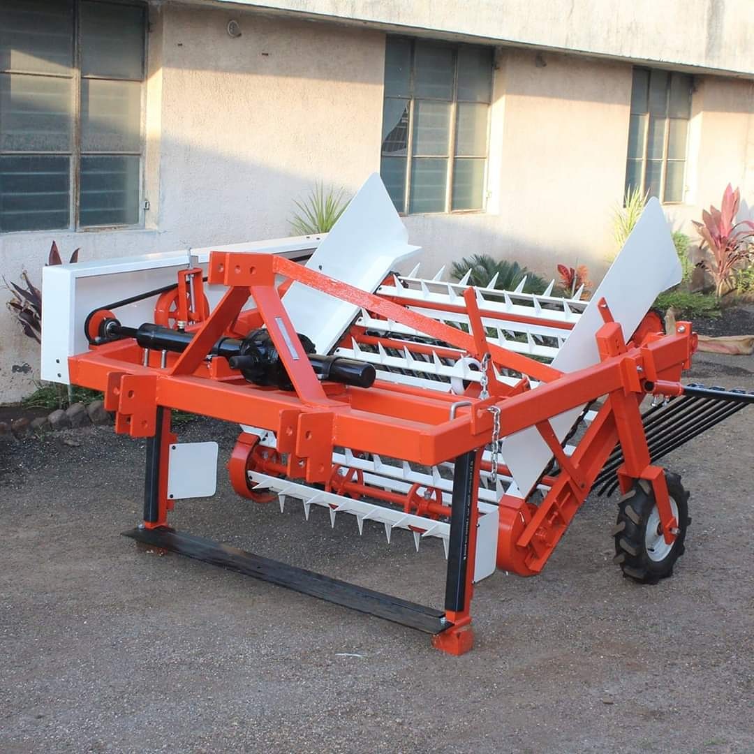 TilvaSanjay's tweet photo. Groundnut digger cum Shaker
Email - info@aksharagro.in
Mo - +919879011208.
#peanutharvestingmachine
#agricultureharvesting
#agricultureindia https://t.co/IFqJs75DLt