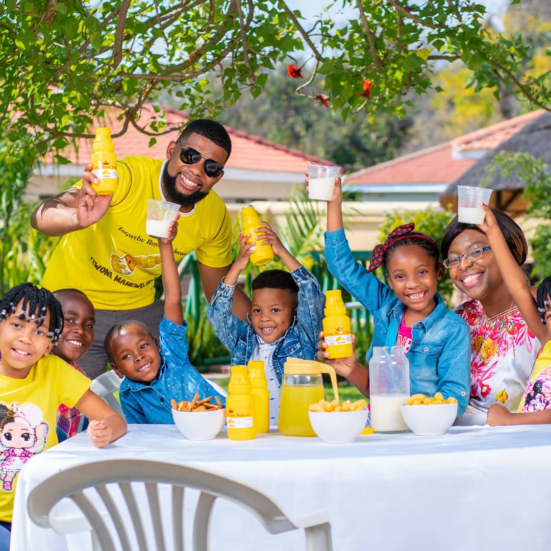 Ingwebuzw's tweet photo. In these uncertain times bring a smile to your loved ones with our Ingwebu Royal Mahewu... Share the love with your families, with our nutritious Ingwebu Royal Mahewu.
@SkyzMetroFM
#bulawayo
#Zimbabwe
#ATasteOfRoyalty https://t.co/yPjKLCscee