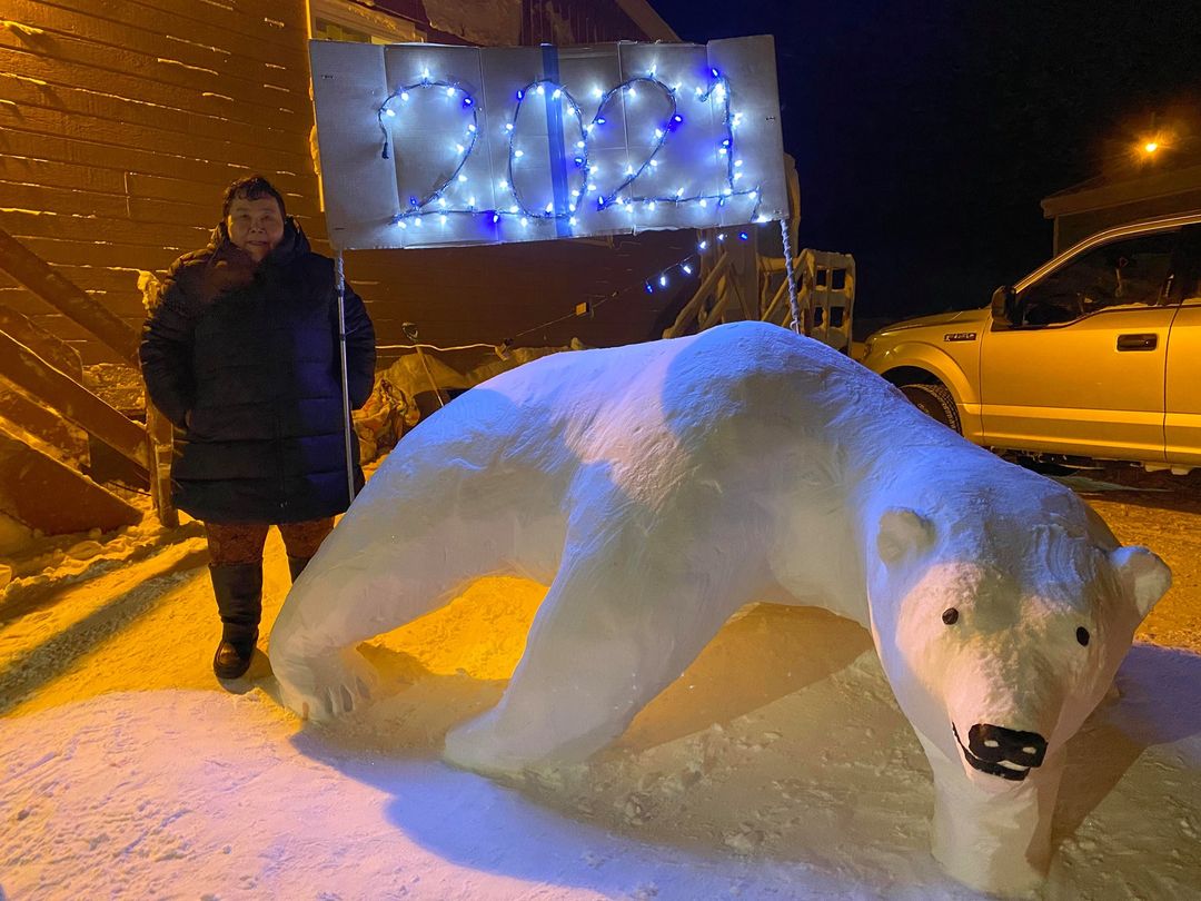 ehCanadaTravel's tweet photo. Margaret Piungituq sent this photo from Clyde River, Nunavut, Canada shared this photo of "Regilee Piungituq made this Polar Bear snow sculpture on the last day of 2020."
***
#nunavut #firstnationtourism #indigenoustourism #firstnations #tourismmatters #canadamatters #canada https://t.co/CTnEq4Blj0
