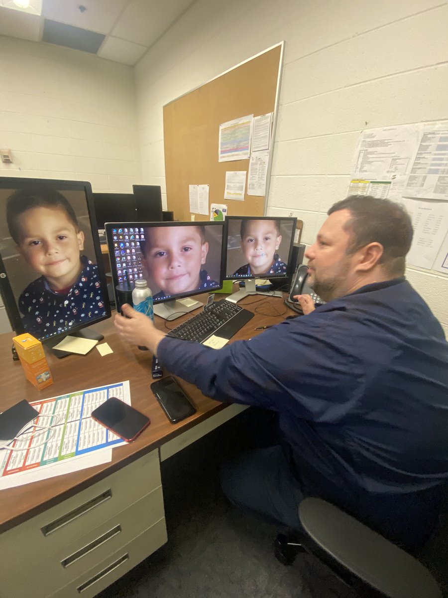 My supervisor has 3 boys.. someone is playing favorites 😂