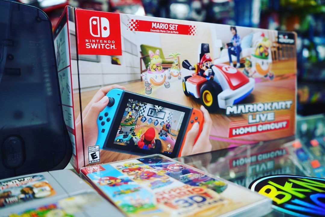 bklynvideogames's tweet photo. Morning trade-ins. #nintendo64 #smokeblack #mariokartlive #supermario64 #smashbros64 #supermario3dallstars and more. #bvg #brooklynvideogames https://t.co/hdJtpYPtOM