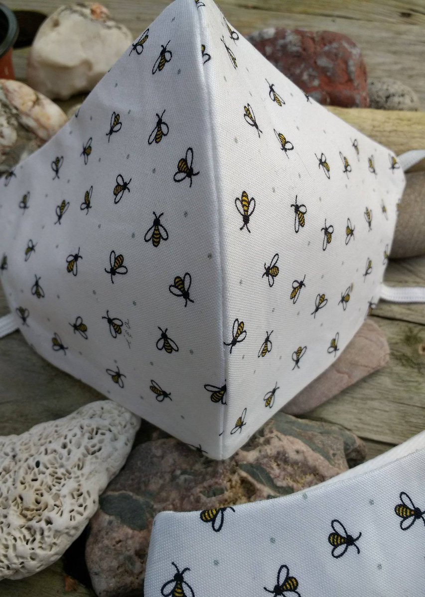 TTabbyshack's tweet photo. Buzzzzzzzzzzzzzzzzy #bees
#etsy shop: Handmade 3 layer cotton facemask in pretty bumblebee print cotton, with opening for filter insert. Available in both adult and Child #handmade #handmadefacemask #comfortable #washablefacemask #cottonfacemask https://t.co/oLzXasC922 https://t.co/fHwKsx3cJ5