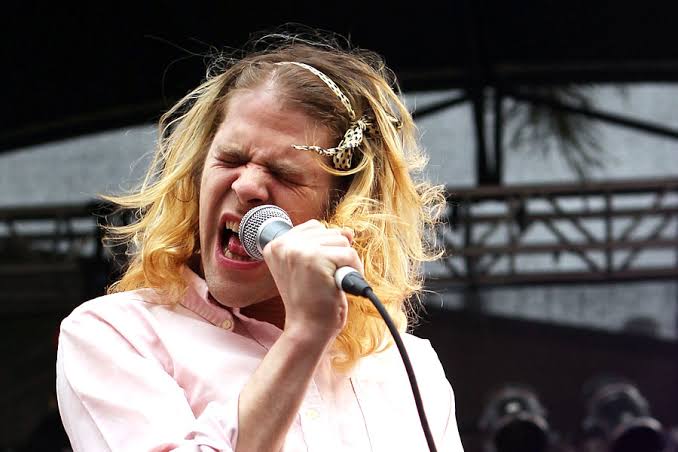 GossipAlerts_'s tweet image. Ariel Pink also looks beautiful with purple hair! 💜 Photo Edited by AirBrush App. Want to know how to edit photo like this? check out this photo editing blog: 
bit.ly/GetPhotoEditin…

#arielpink #photography #photo #photographer