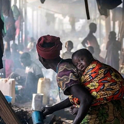 OffizialK's tweet photo. Are the poor safe in coming decade in Africa? Is our leaders aware of the brutality among its citizens? All days casualties we see on the street of Africa.
#WeNeedPeace #LetSolve #TheProblemsInAfrica.
#BlackFridayInTears to all gone souls . https://t.co/PYWPIxQ0vt