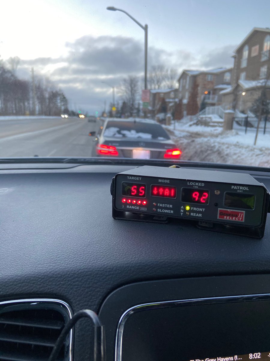 BarriePolice's tweet image. This car was observed going 92 km/h on Ferndale Dr. S recently. They were pulled over &amp;amp; ticketed accordingly by a Traffic Officer who was in the area responding to community traffic concerns. #DidYouKnow you can report non-emergency traffic concerns online BarriePolice.ca/Services